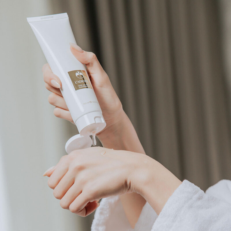 FACE AND EYES CLEANSING GEL καθαριστικό gel προσώπου