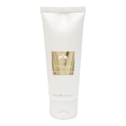 DETOXIFYING FACE MASK WITH CHARCOAL