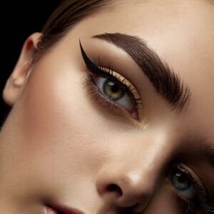 Καθαρισμός Φρυδιών